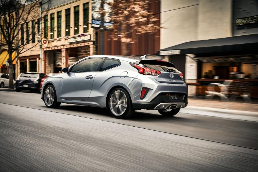  Hyundai Veloster 2018 года  (NA) (фото 33 из 37)